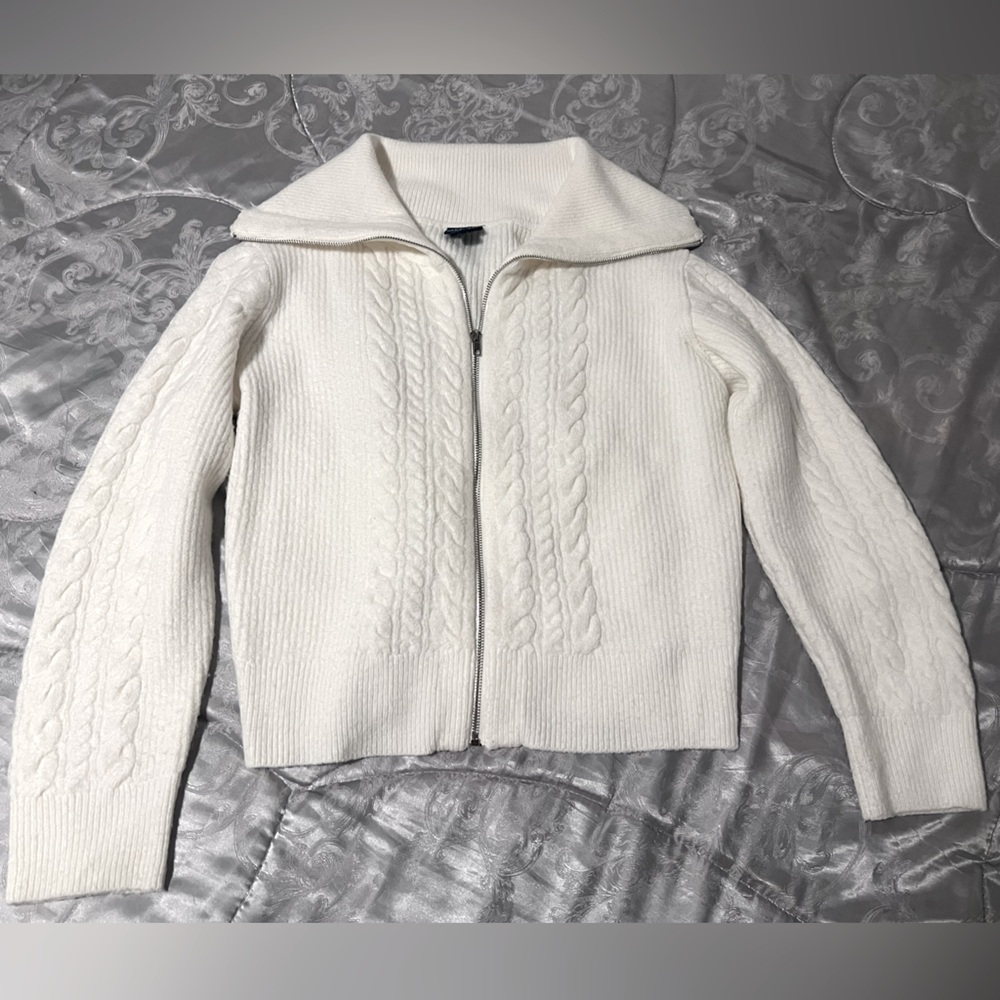 Scoop zip up sweater with oversized collar SZ XL